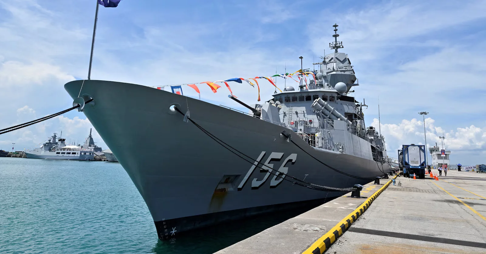 Australian warship transits Taiwan Strait as China tracks the movement
