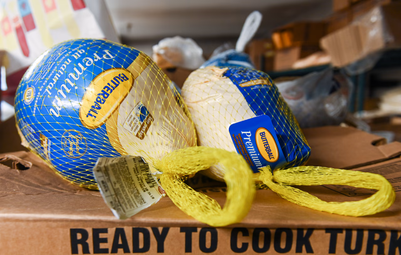 Featured image for Thanksgiving 2024: Store Hours for Walmart, Target, and More