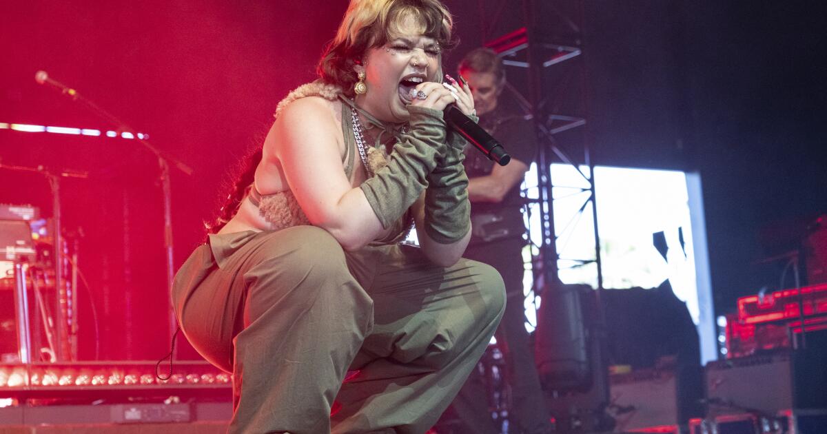 Featured image for Lola Young Cancels Tours After Onstage Collapse