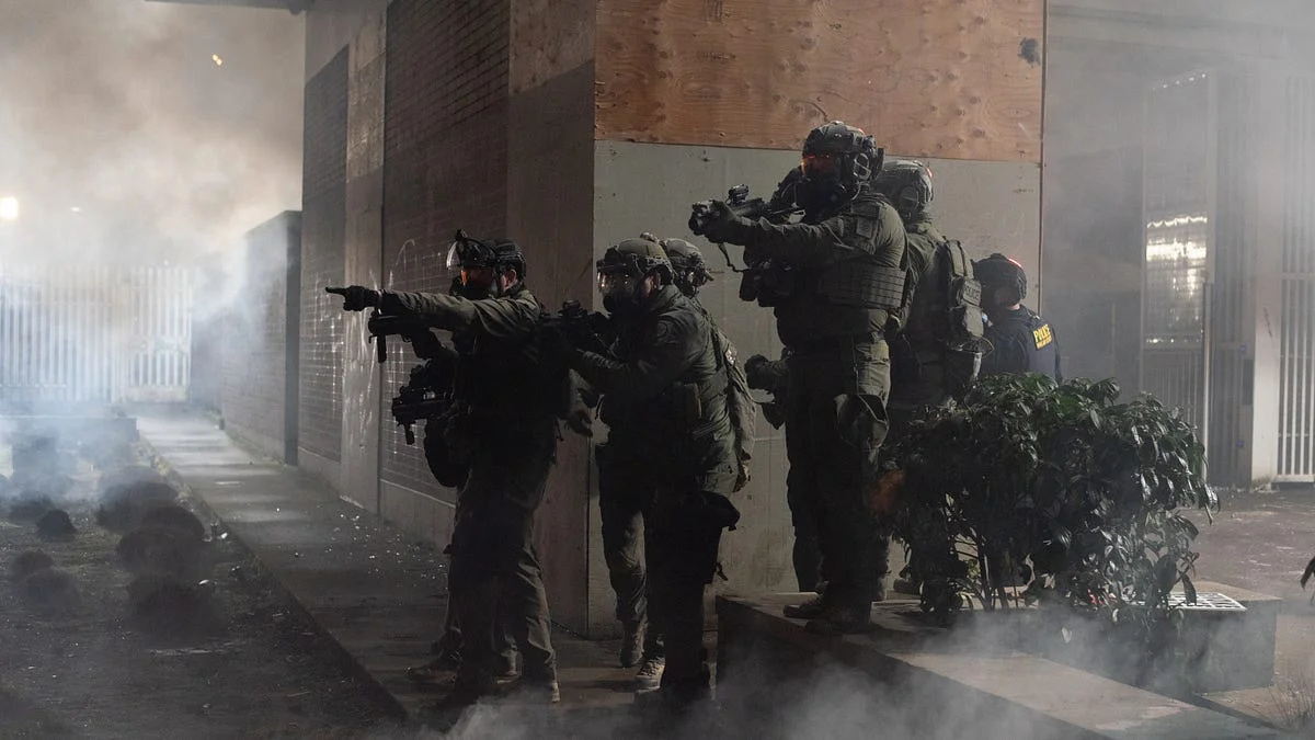 Dems Turn DHS Funding Fight Into ICE-Reform Leverage