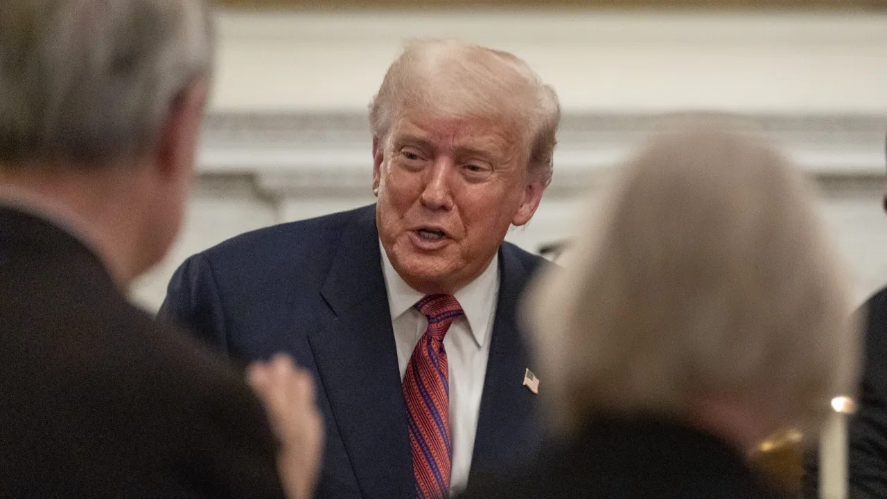 Featured image for Trump Signs GENIUS Act, Boosting Stablecoins and Crypto Industry