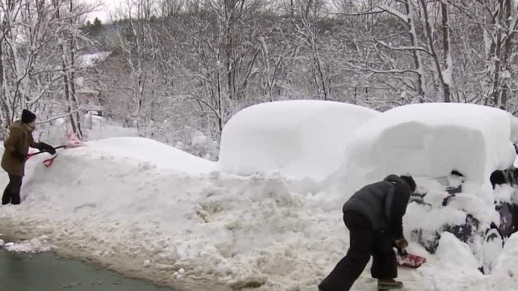 Nor'easter wreaks havoc on New England with heavy snow and strong winds.