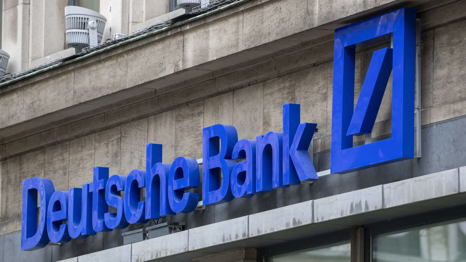 German Authorities Probe Deutsche Bank in Money-Laundering Case