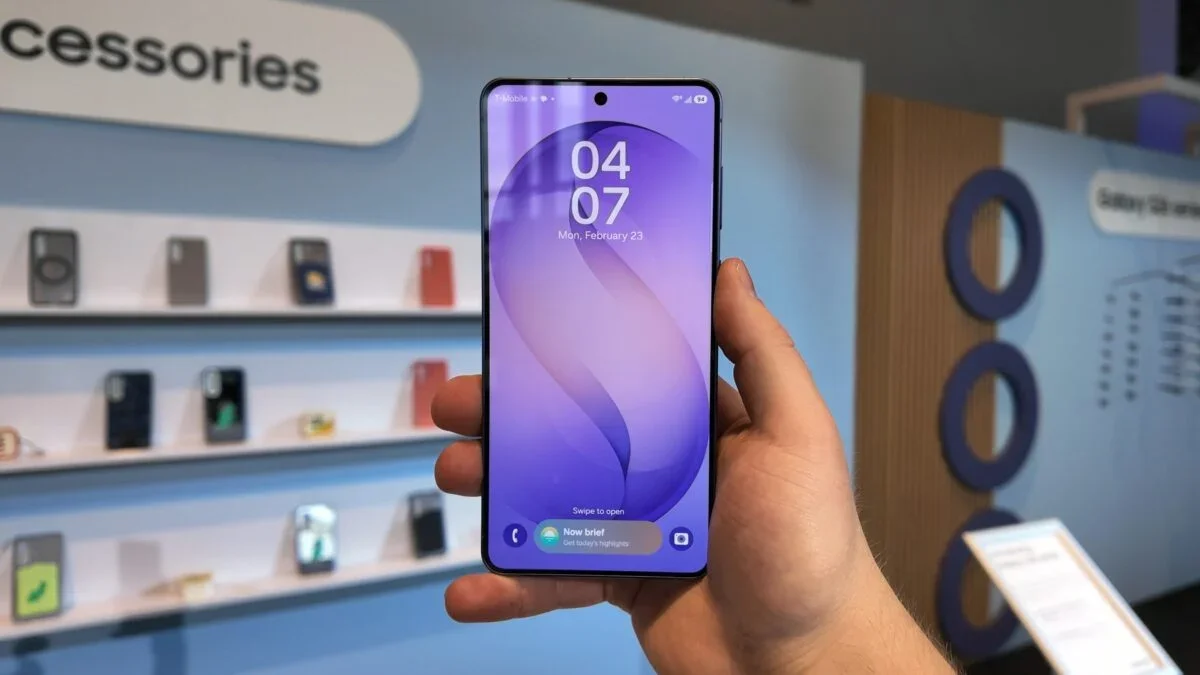 Galaxy S26 Update Ditches Hey Plex Voice Trigger