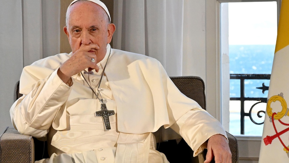 Pope Francis Urges Europe to Take Action on Migration Crisis