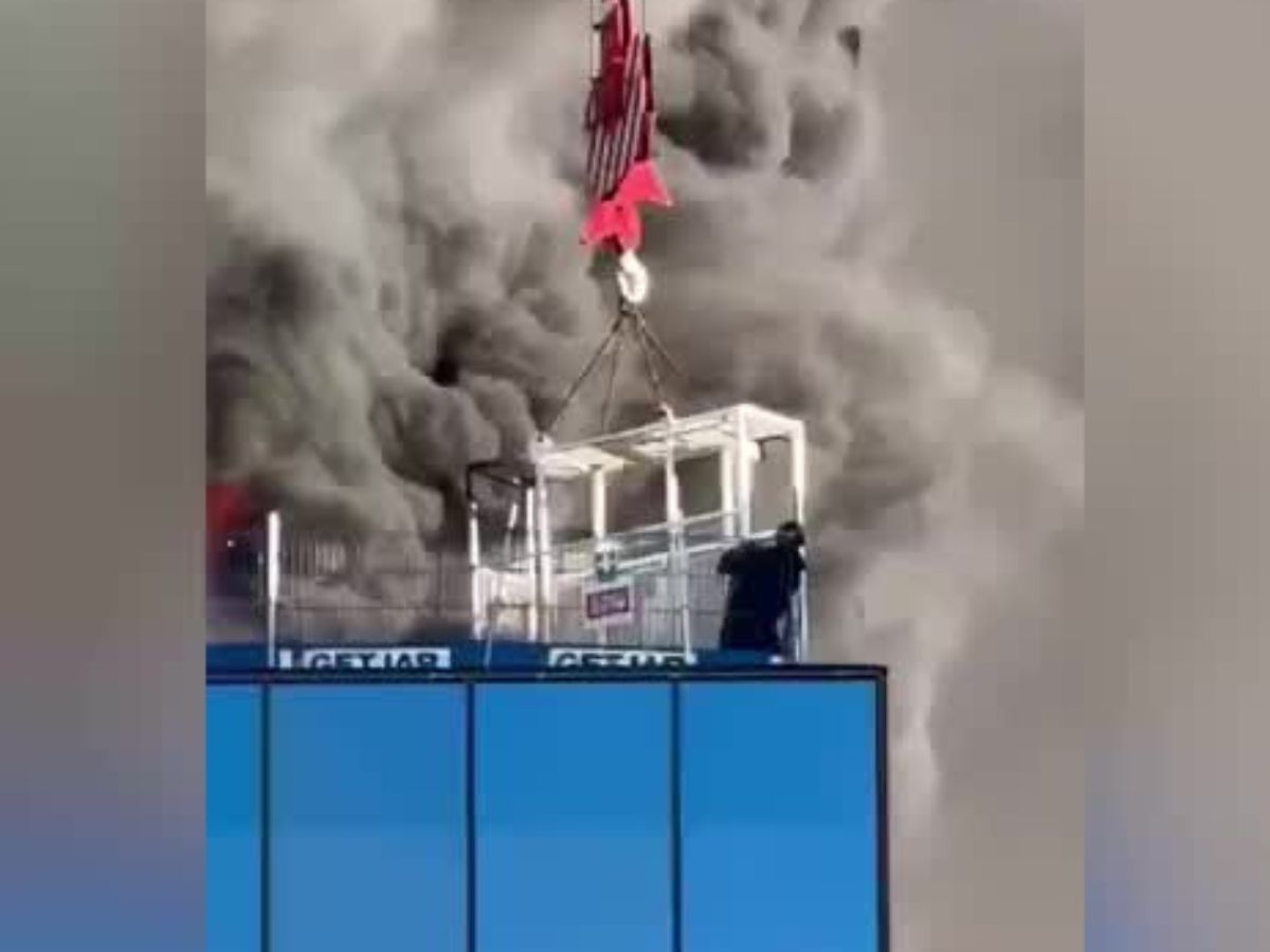 Heroic Crane Operator Rescues Man from Burning Skyscraper
