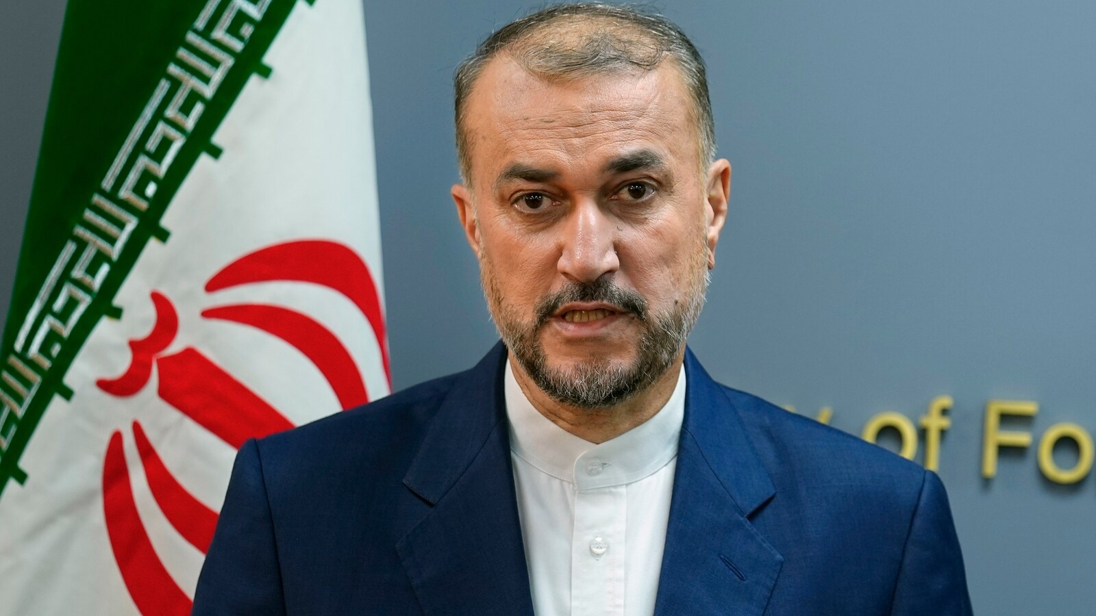 "Iran's Foreign Minister Warns of Netanyahu's Last Day Amid US Involvement in Regional Conflict"