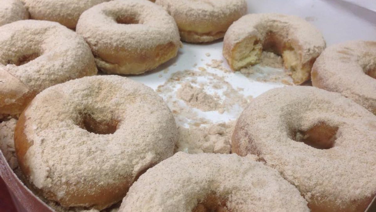 Featured image for Rise'n Roll Bakery Takes the Crown for America's Best Donuts.