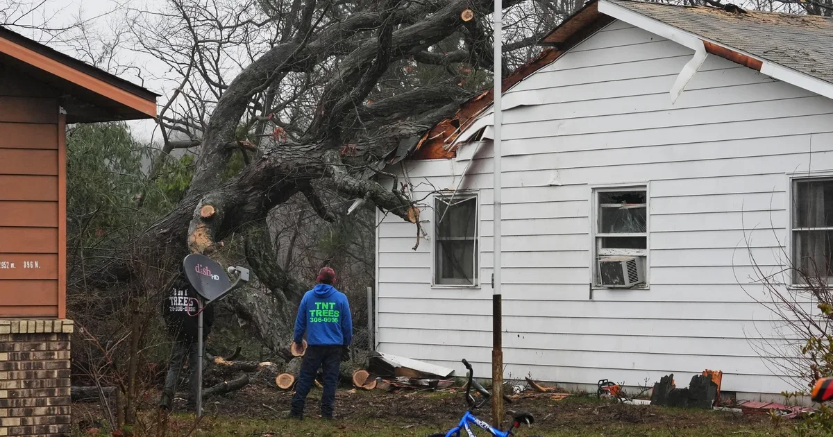 Midwest tornadoes claim Indiana elderly couple, trigger broad destruction