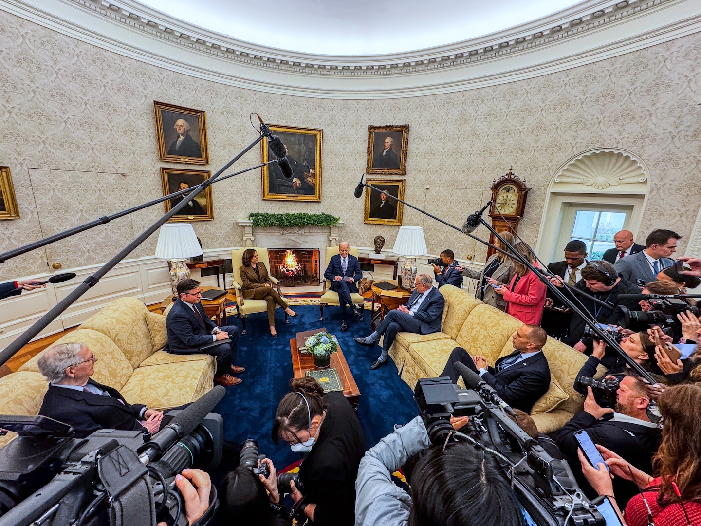 Featured image for "Biden Urges Congressional Leaders to Avert Shutdown and Provide Aid to Ukraine and Israel"