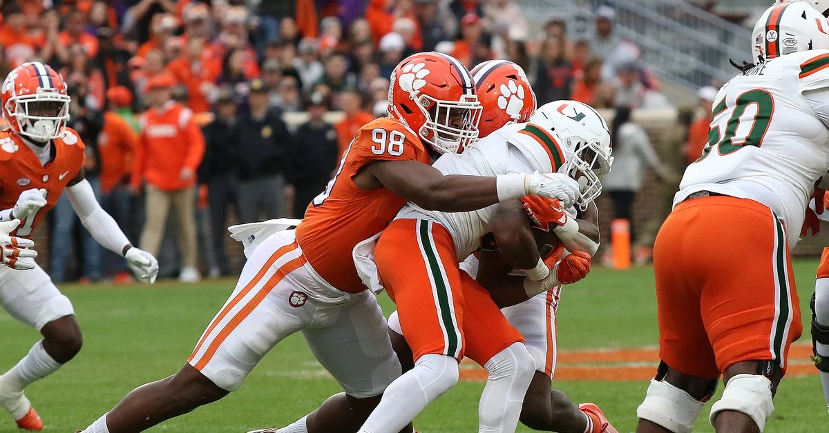 "Bengals' 2023 Draft Strategy: Clemson Players and Roster Evolution"