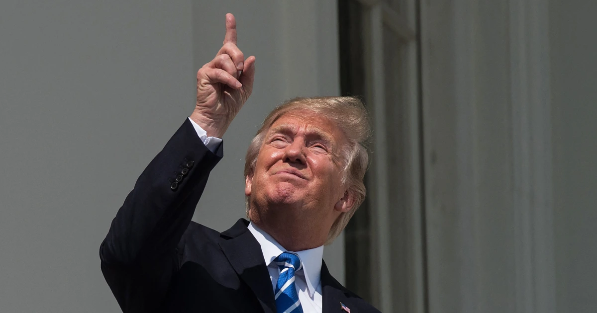 Featured image for Trump Pledges to Abolish Daylight Saving Time