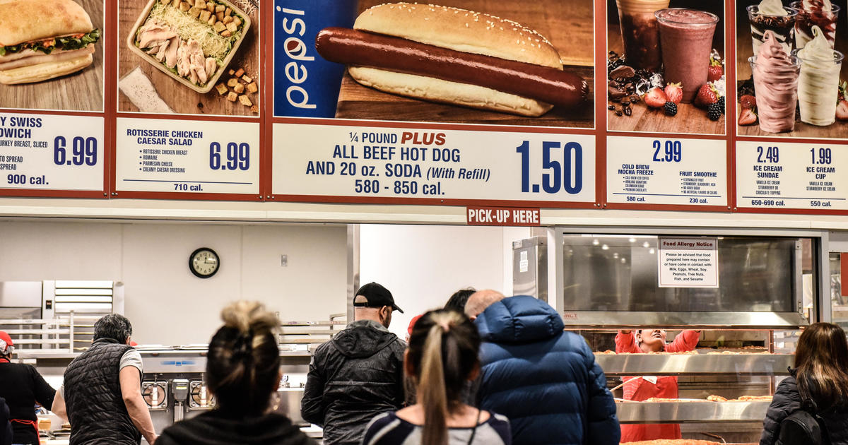 Featured image for Costco Confirms $1.50 Hot Dog Combo Price Will Stay