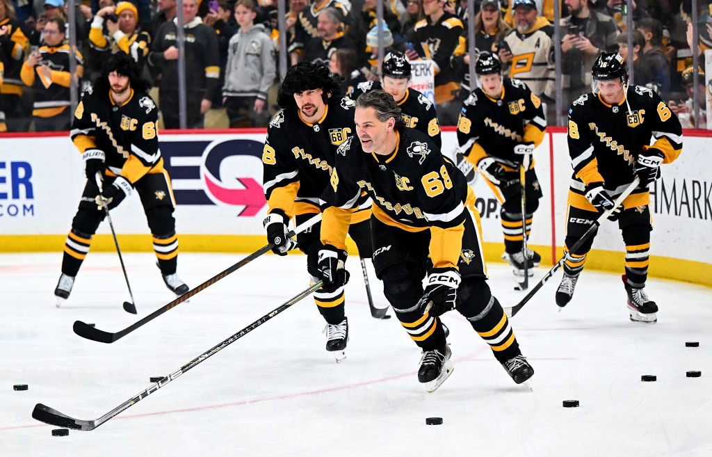 "Penguins' Jagr Night Spoiled by Kings' Late Goals"