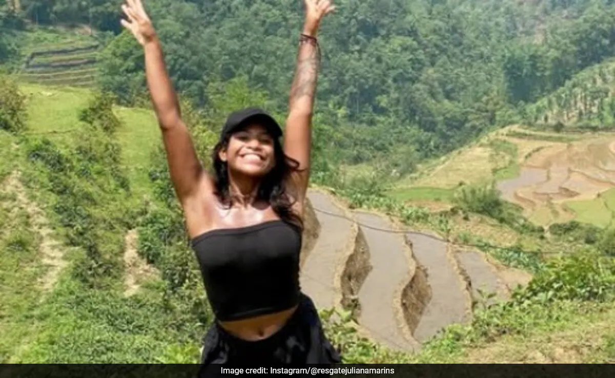 Featured image for Brazilian Hiker Dies After Fall from Indonesian Volcano