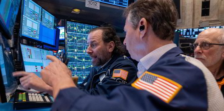 Featured image for "Saudi Directive Sparks $1 Billion Plunge in Oilfield Service Giant's Value"