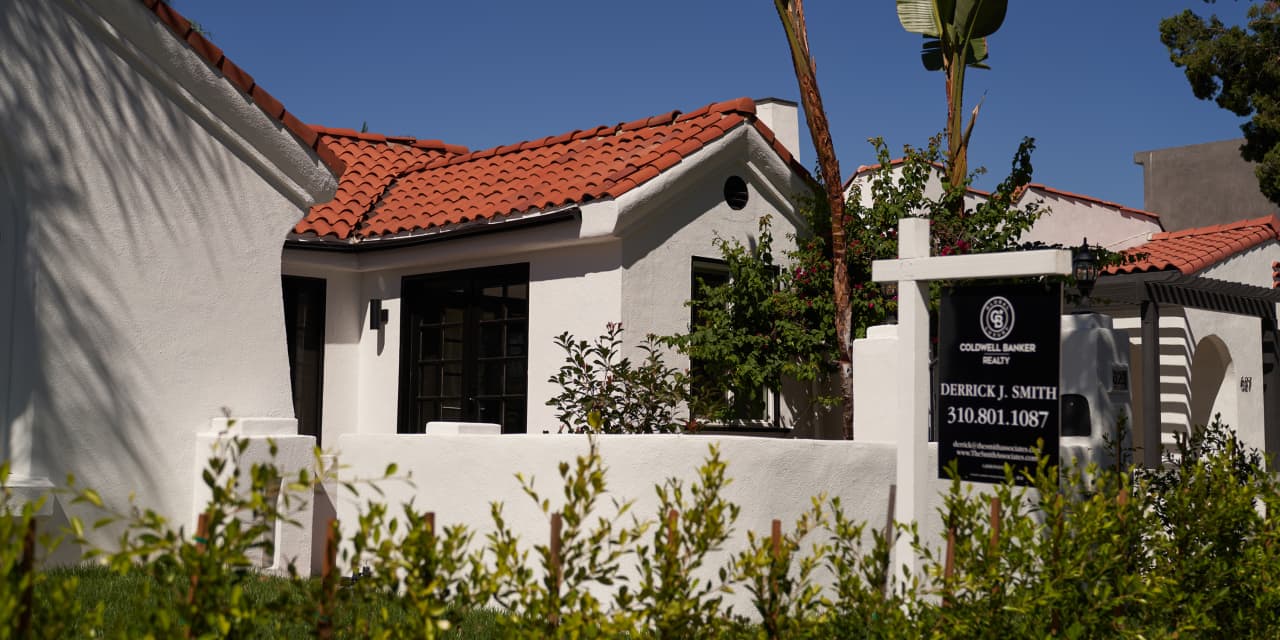 Home Buyers Grapple with Fluctuating Mortgage Rates