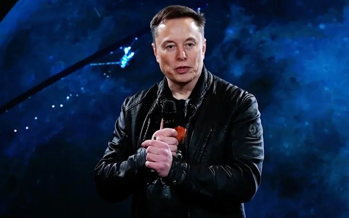 Musk pivots to building a self-sustaining Moon city with SpaceX