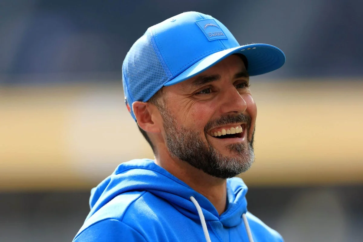 Ravens name Jesse Minter as their next head coach