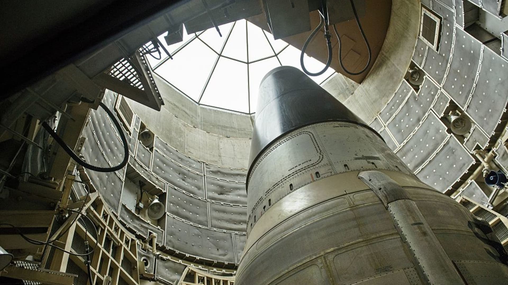 Chinese-American Engineer Arrested for Stealing U.S. Missile Tracking Tech