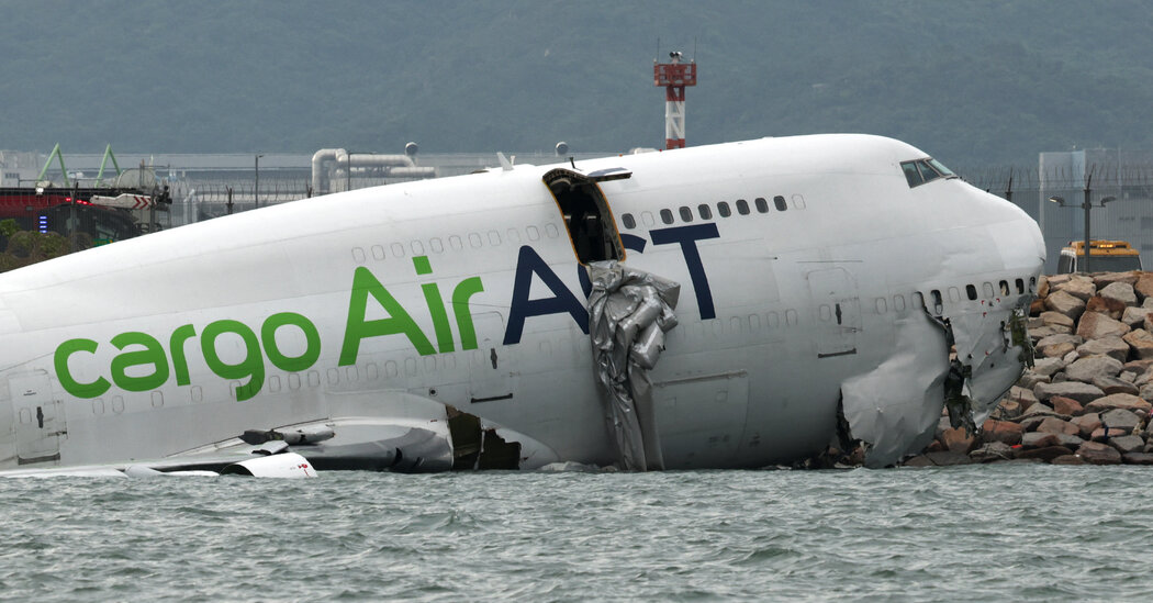 Featured image for Cargo Plane Crash in Hong Kong Kills Two Ground Crew