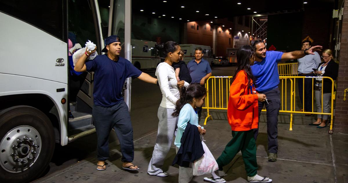 Featured image for NYC Lawsuit Forces Texas Bus Company to Halt Migrant Transport