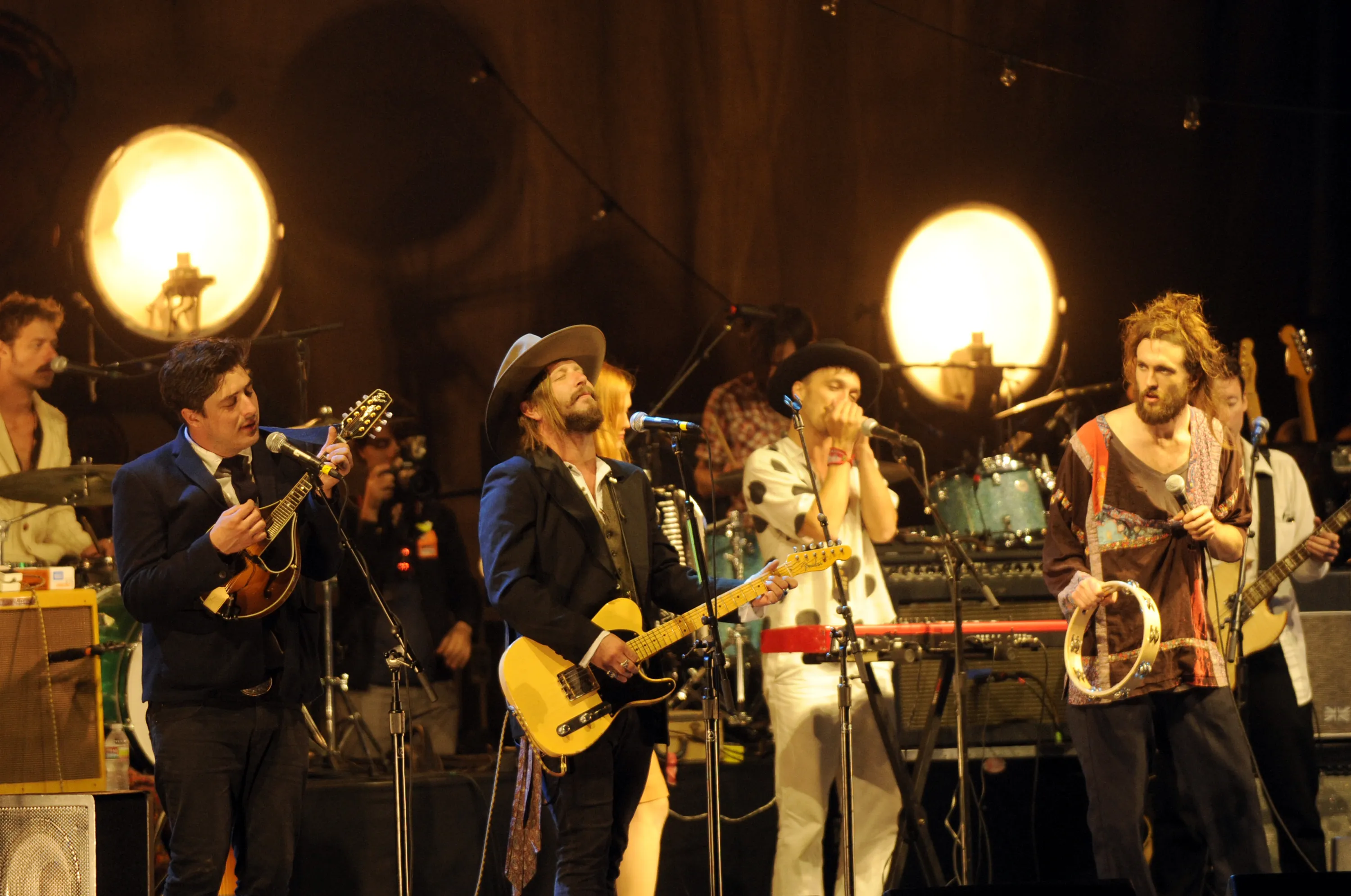 Featured image for The Tragedy Behind 'Stomp Clap Hey'