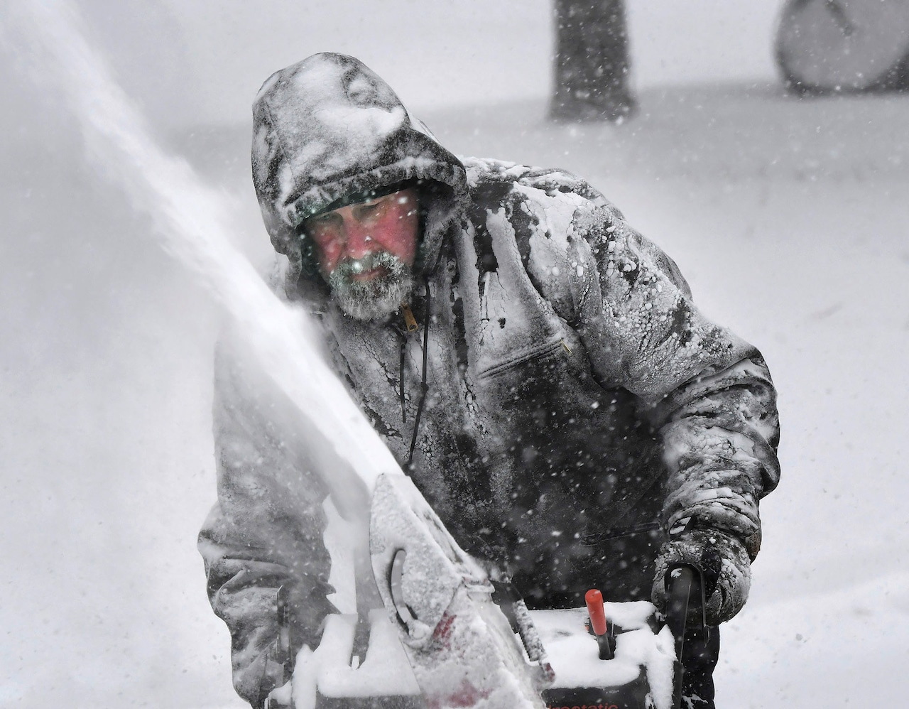 "Record-breaking Snowfall Hits New England as Two Major Storms Sweep Across the United States"