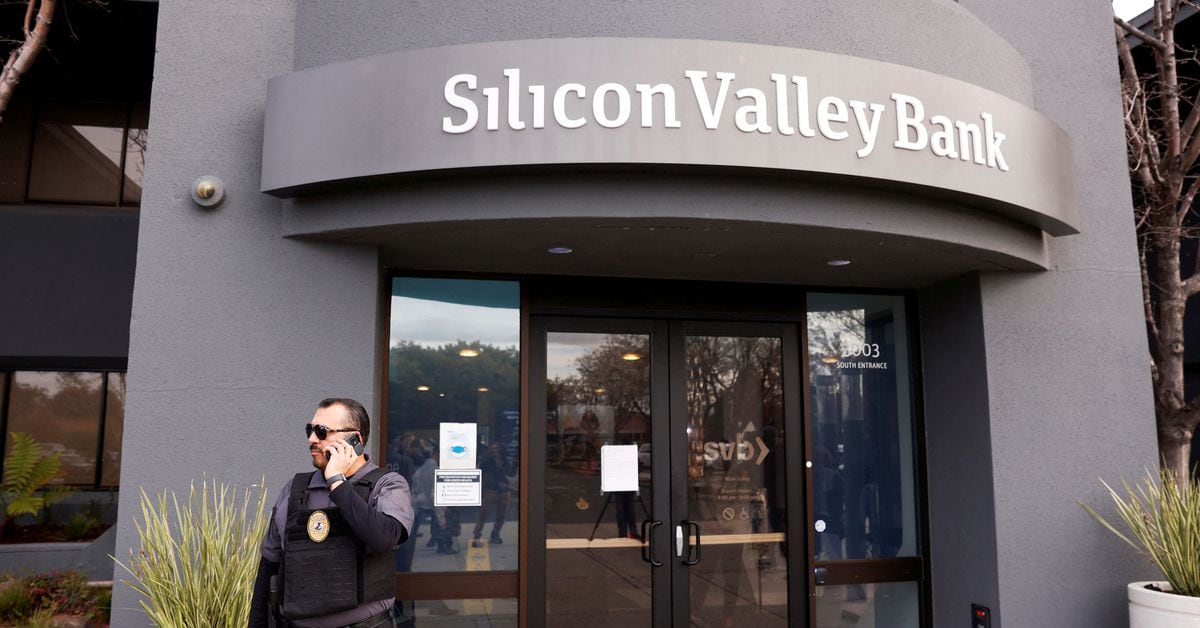 FDIC extends bid deadline for failed Silicon Valley Bank amidst break-up plan.