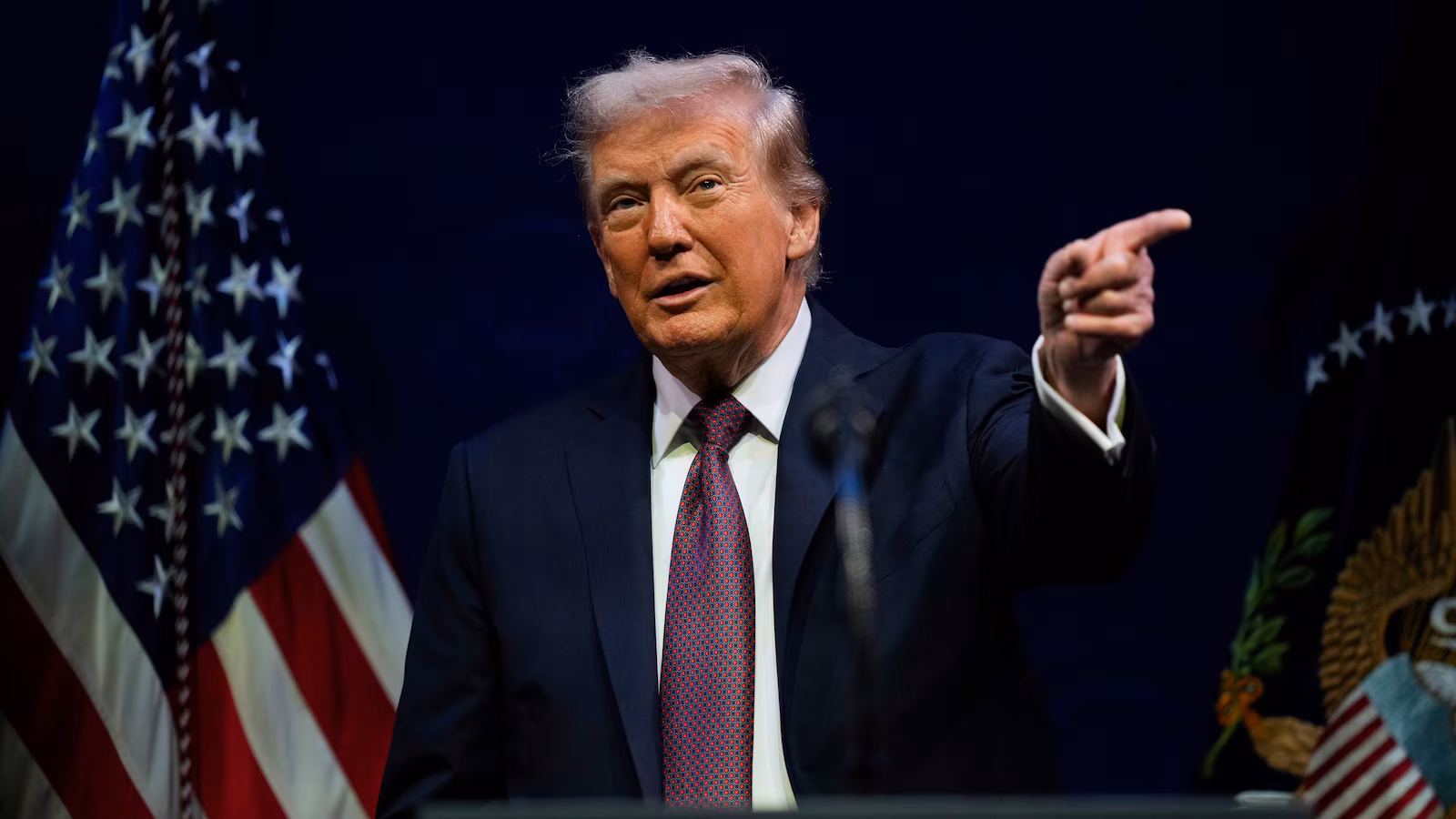 Trump's Chicago Controversies and the City’s Challenges
