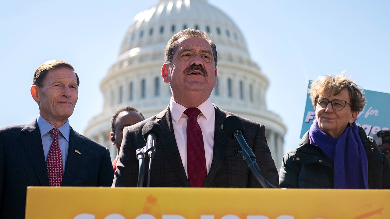 Rep. Jesús ‘Chuy’ García's 28-year-old daughter passes away