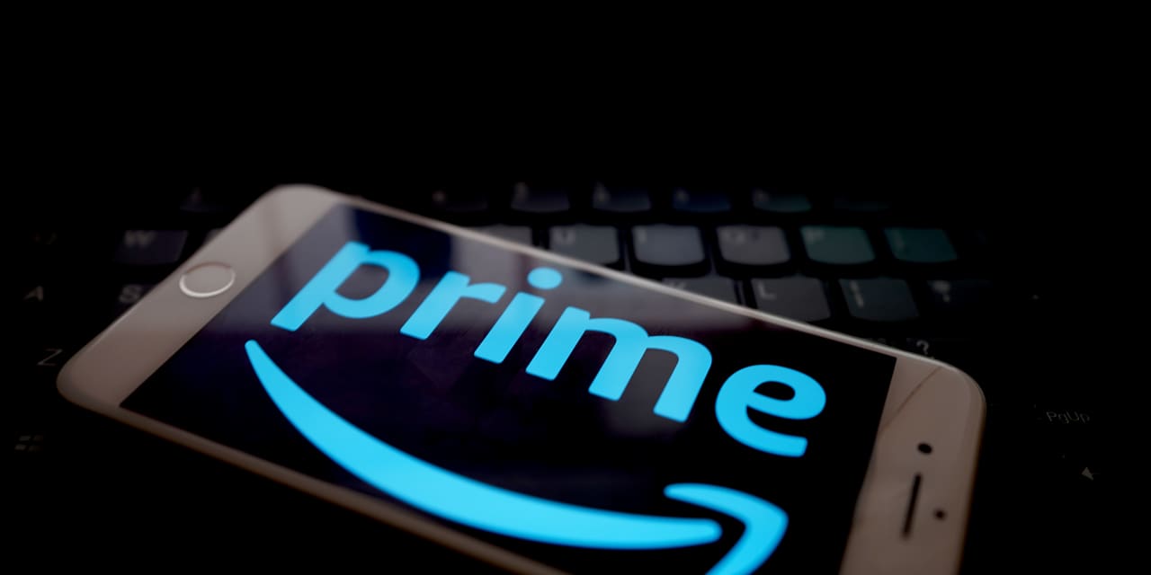 Featured image for Amazon in Talks to Offer Mobile Service to Prime Members with Major Carriers