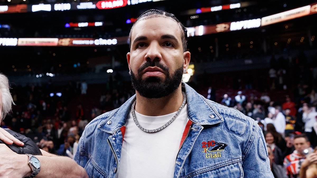 "Drake Places $700K Bet on Strickland to Win at UFC 297 in Toronto"