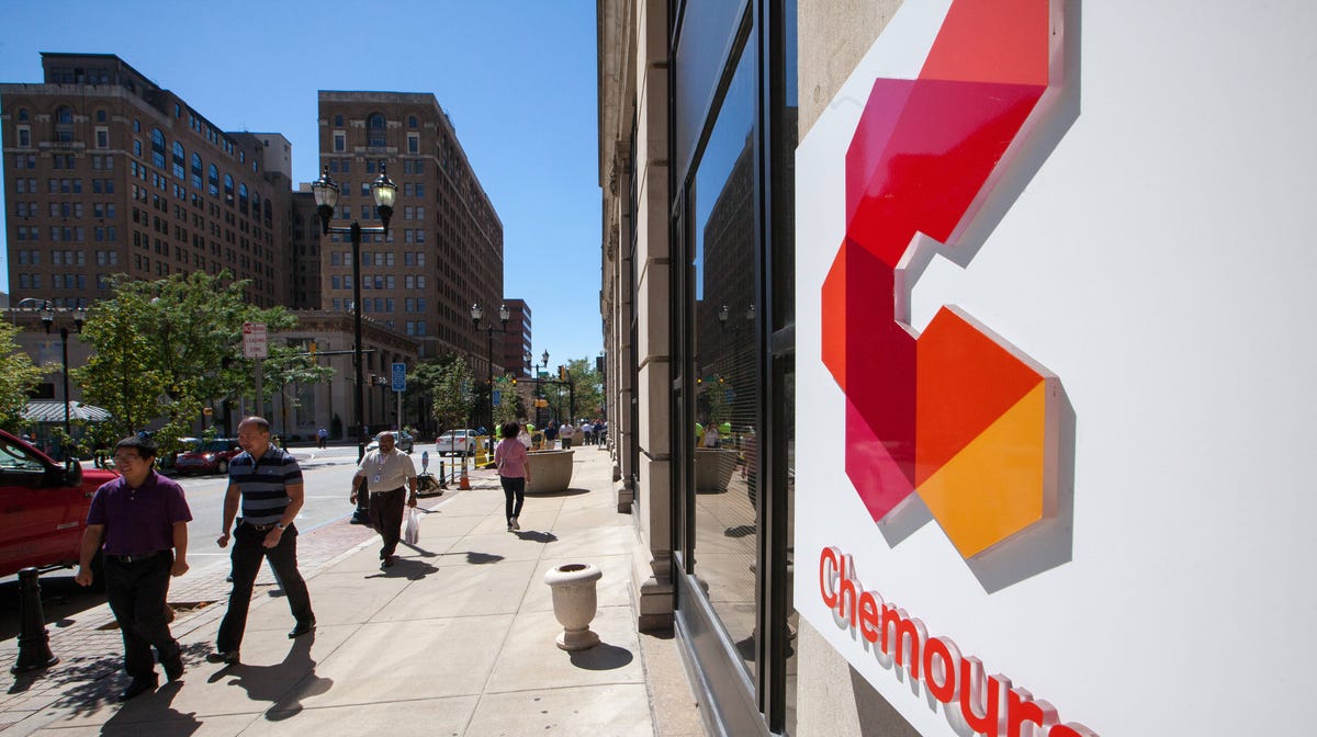 Featured image for "Chemours Audit Unveils Improper Deal Shifting by Suspended Executives"