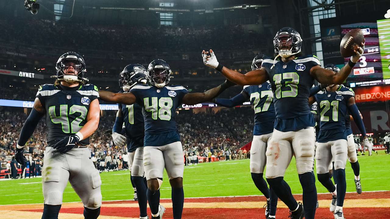 Featured image for Seahawks Defense and Darnold Lead 23-20 Victory Over Cardinals