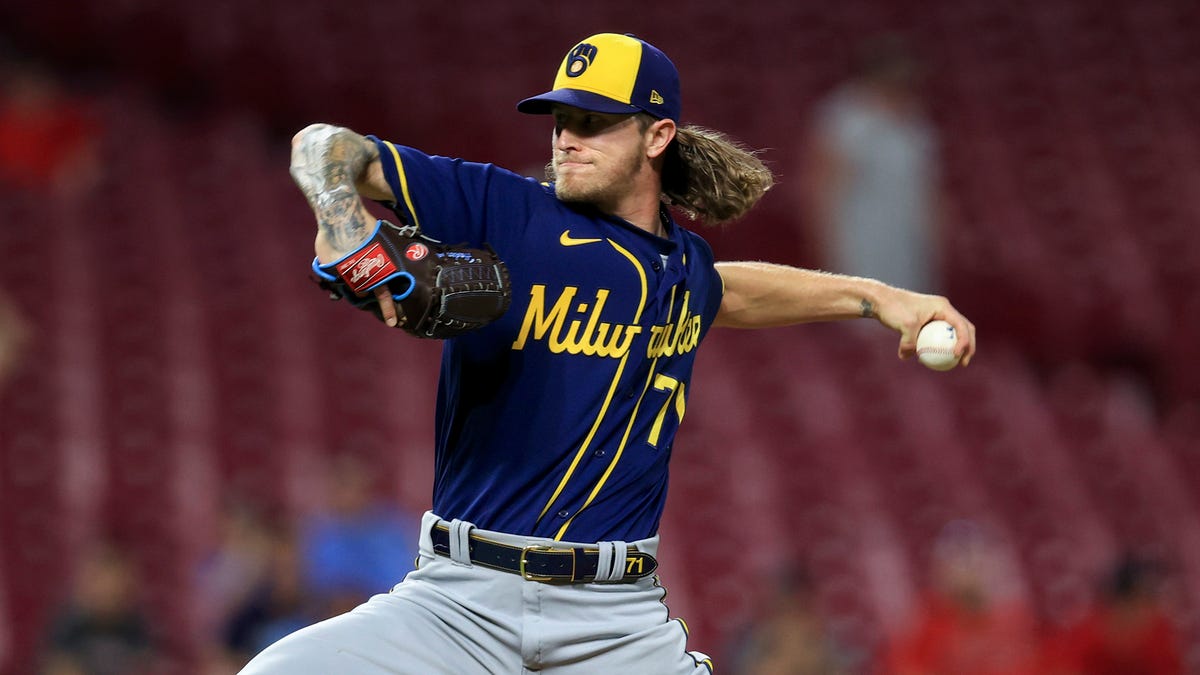 Featured image for "Josh Hader Inks Record-Breaking 5-Year, $95M Deal with Houston Astros"