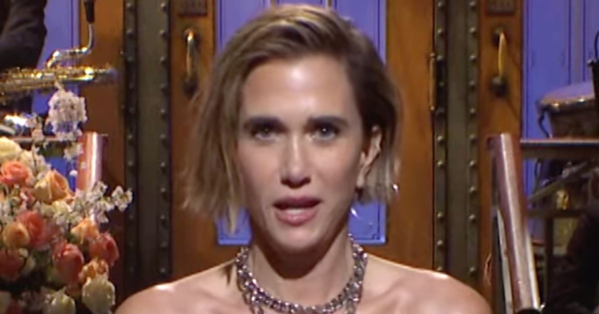 Featured image for "Star-Studded 'SNL' Five-Timers Club Party: Kristen Wiig's Monologue and Celebrity Guests"