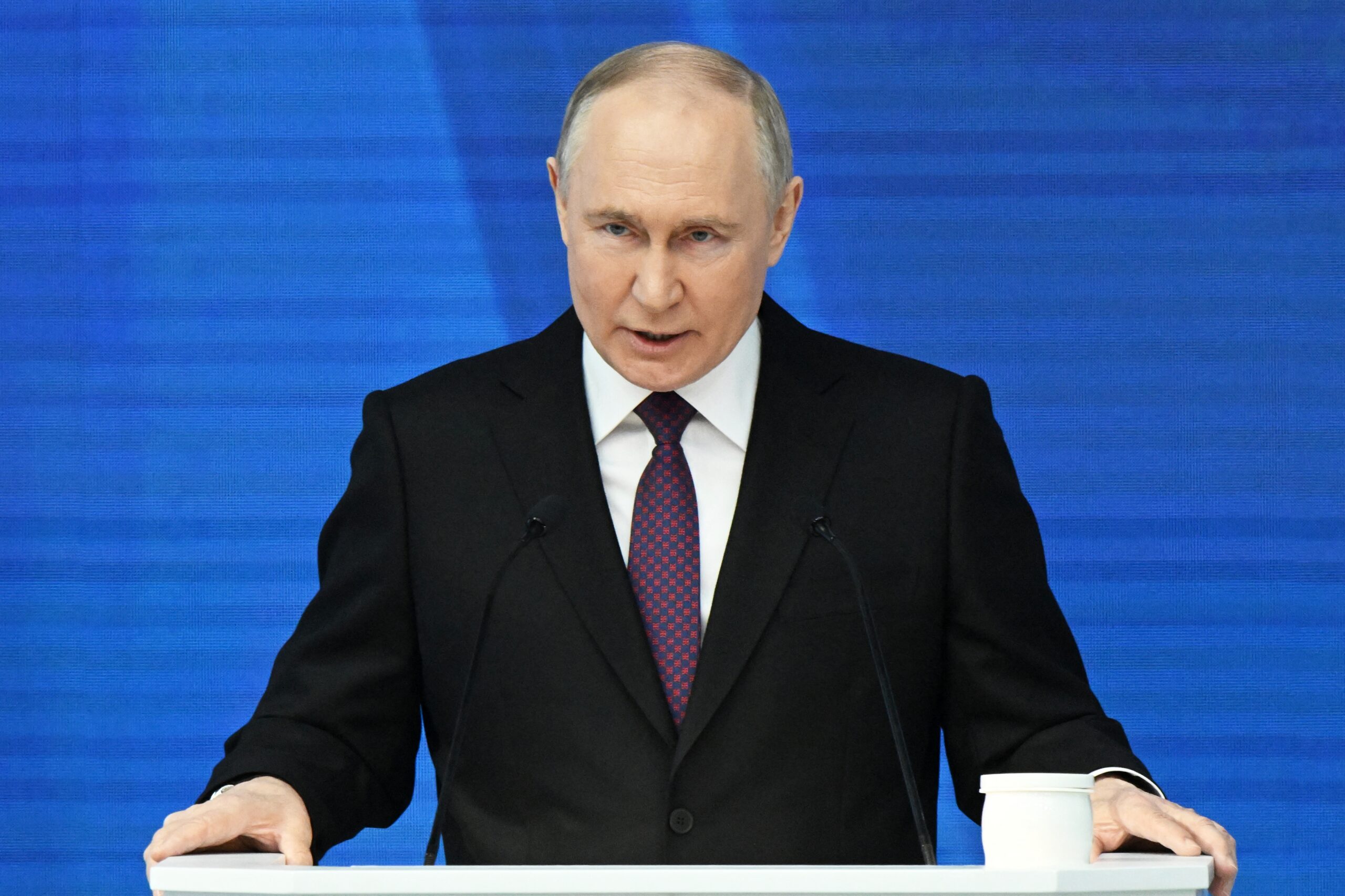 "NATO's Nuclear War Fears Amid France's Ukraine Troop Debate"