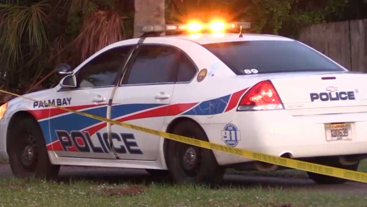 Florida mother charged for leaving baby in hot car during church service