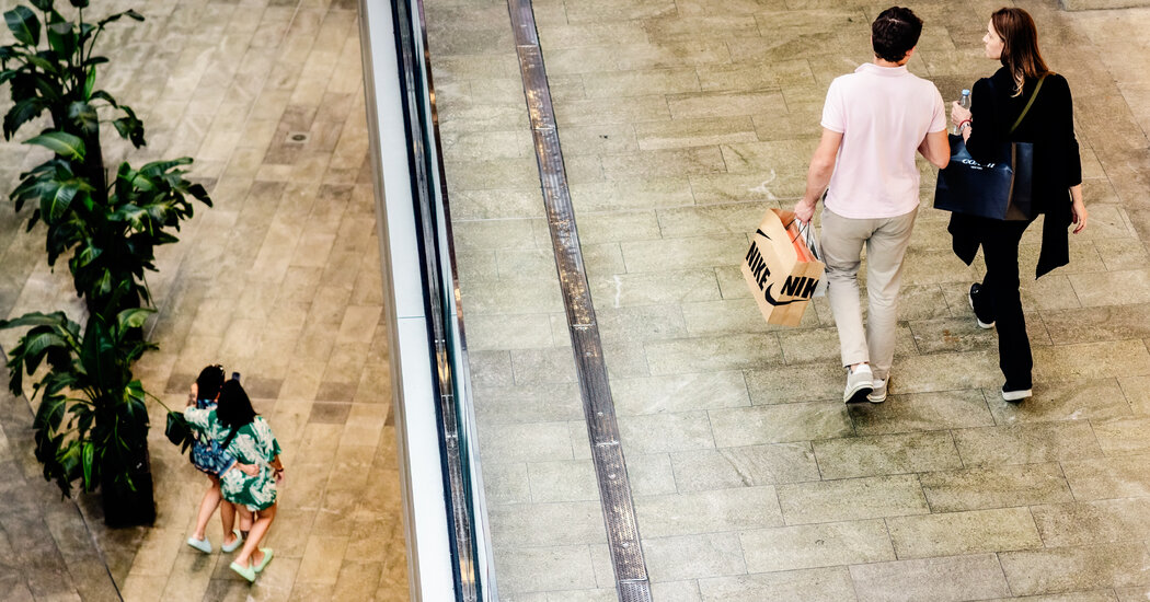 US Inflation Indicator Rises in June, Signaling Continued Pressure on Fed