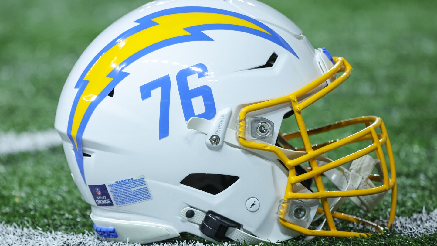 "Chargers and Panthers Pursue Offensive Coordinator Candidates from Buccaneers and Eagles"