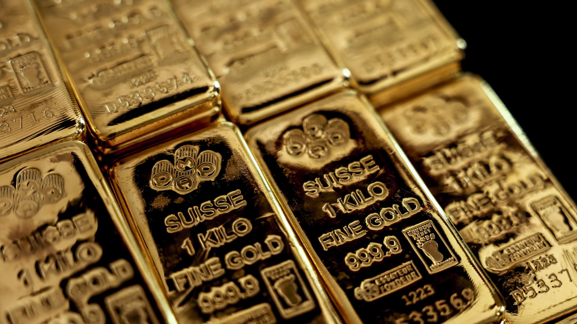 Featured image for "Gold's Potential to Reach $3,000 Sparks Investor Interest, Says Citi"