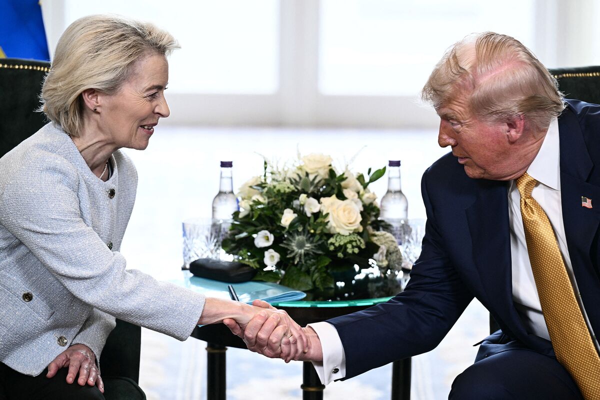 EU and US Agree on 15% Tariff Reduction to Prevent Trade War