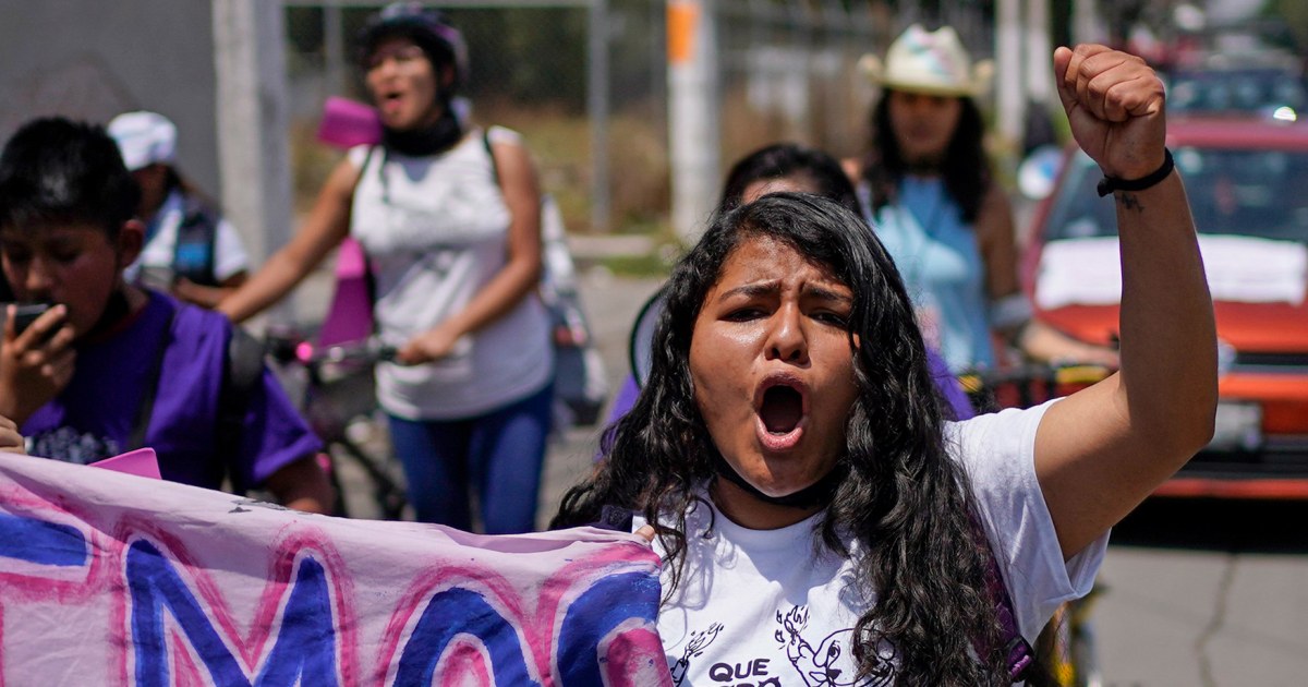 Woman imprisoned for killing her rapist in Mexico.