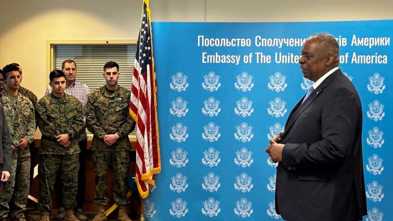 "Surprise Visit: US Defense Secretary Austin Reaffirms Support for Ukraine"