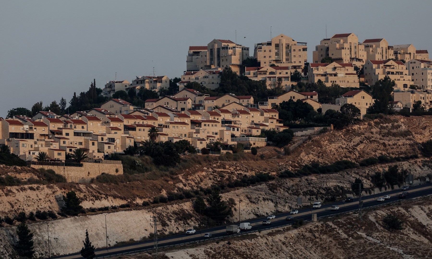 "US and EU Condemn Israeli Settlement Expansion as Illegal"