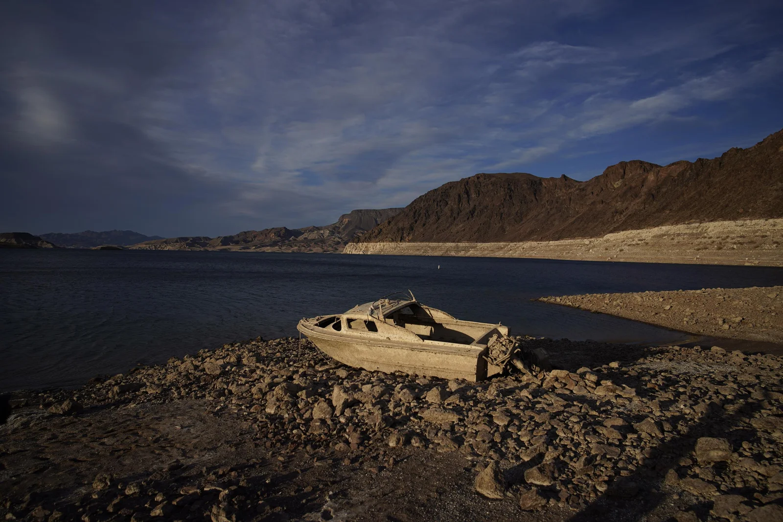 Lake Mead's Decades-Old Drowning Mystery Solved with Body Discovery.