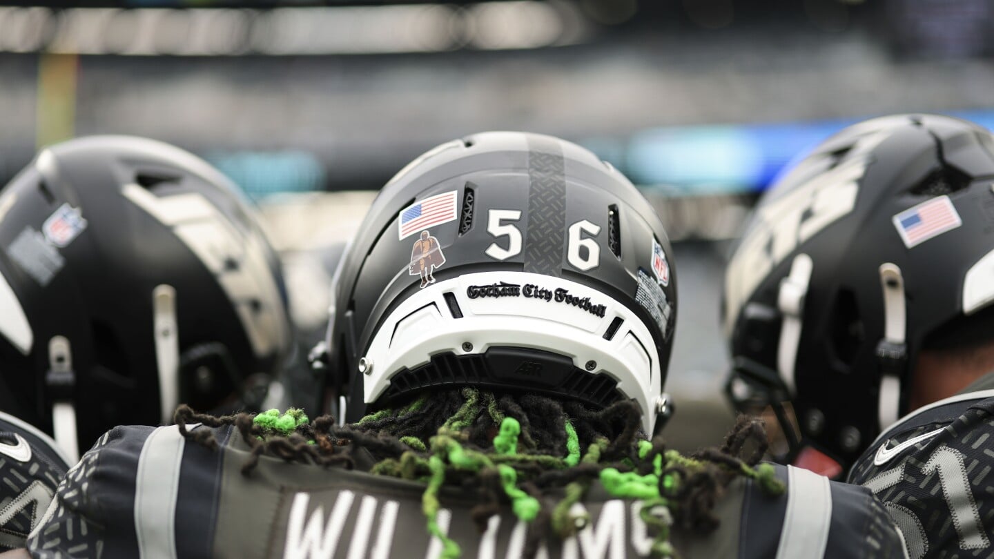 Featured image for Jets reverse decision, allow fan to compete in $100K field-goal contest after backlash