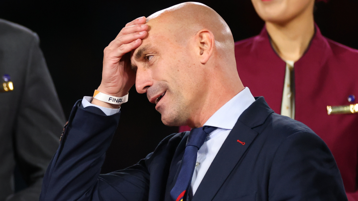 Featured image for "Mother's Hunger Strike Ignites Revolution in Spanish Soccer Federation Scandal"