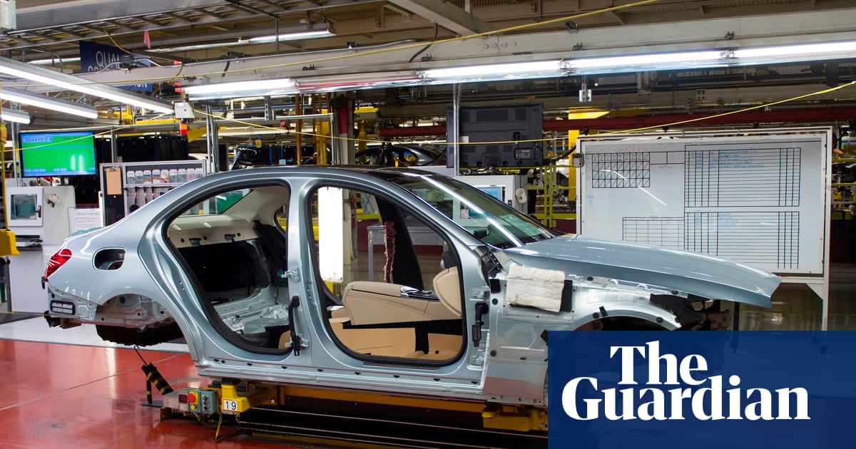 "UAW Launches Union Campaign at Alabama Mercedes-Benz Plant"